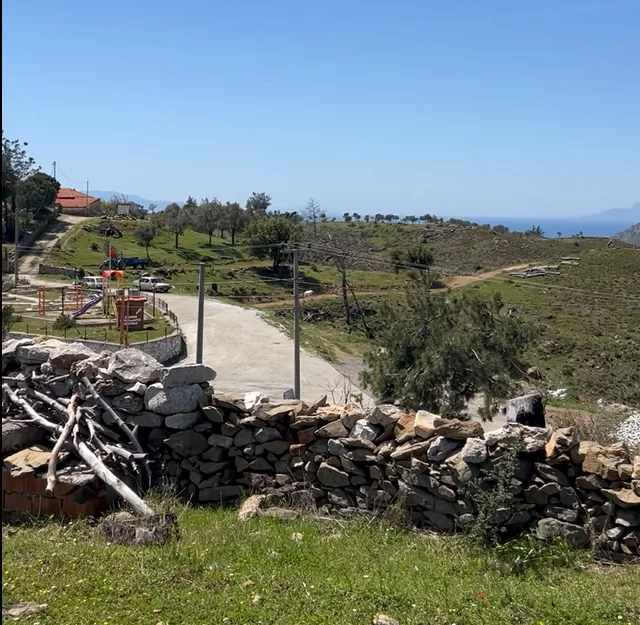 Milas Gökbel Deniz Manzaralı 600 m² Köyiçi Zeytinlik Tiny House İçin İdeal