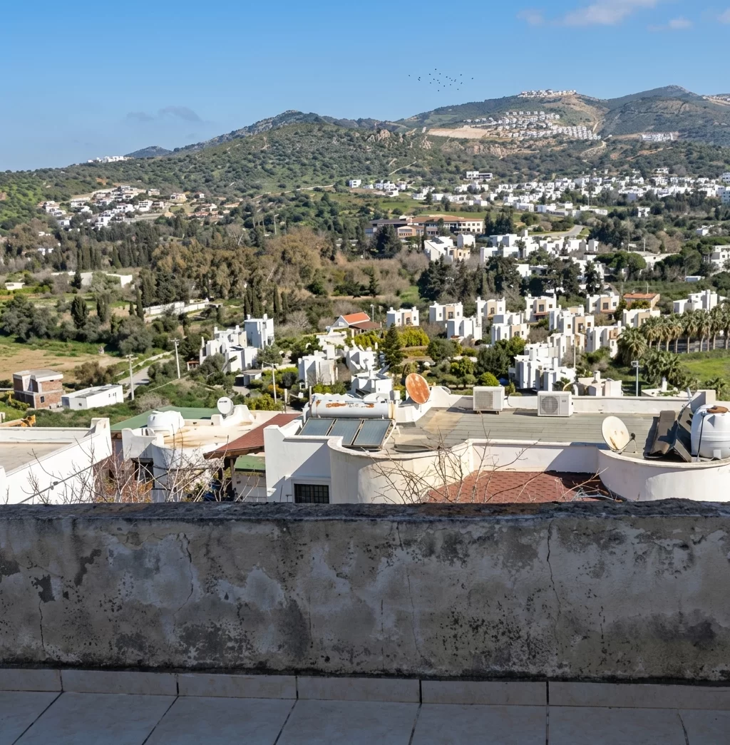 Gümüşlük’te Tadilatlık Bahçeli Dubleks Villa