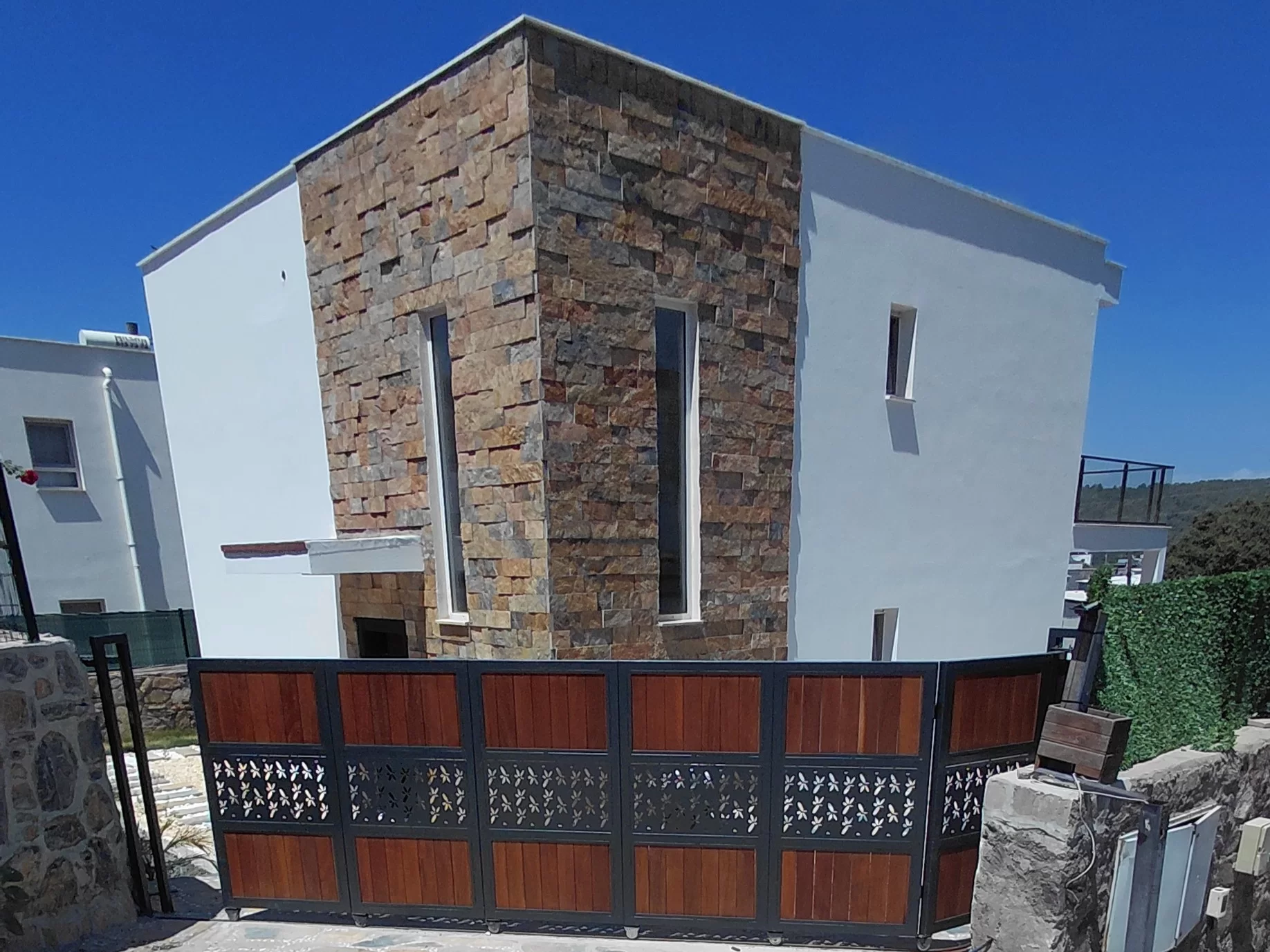 BODRUM GÖLKÖY TÜRKBÜKÜ'NDE 588 M² PARSELDE HAVUZLU TAM MÜSTAKİL 5+2 LÜKS VİLLA