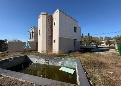 Milas Yeniköy’de 500 m² Bahçe İçerisinde Müstakil Havuzlu Villa