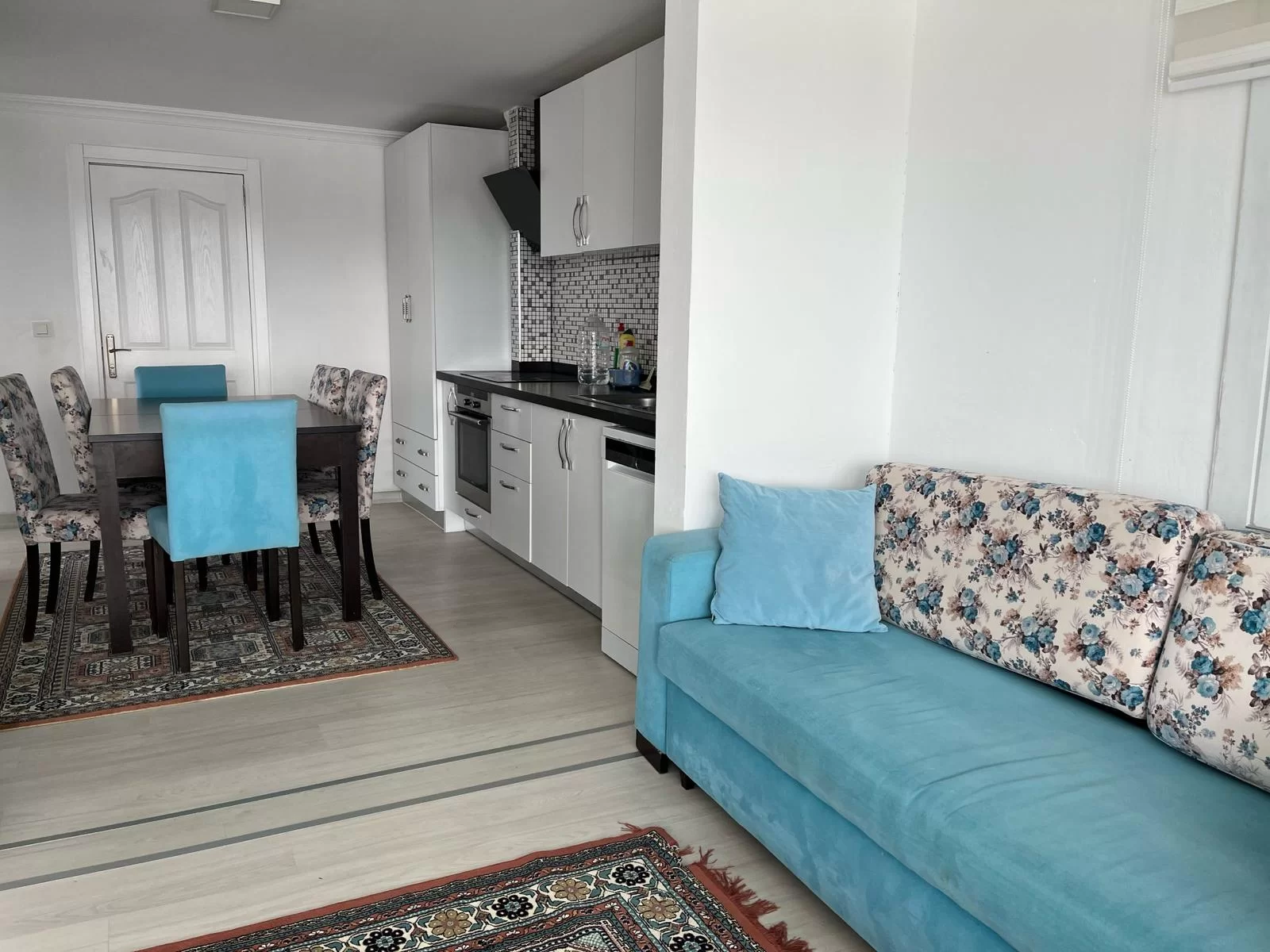 Bodrum Yeniköy Marina’ya 7 Dakika Yürüme Mesafesinde Deniz Manzaralı 2+1 Daire